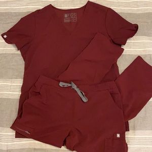 🌺Figs Burgundy Set✨